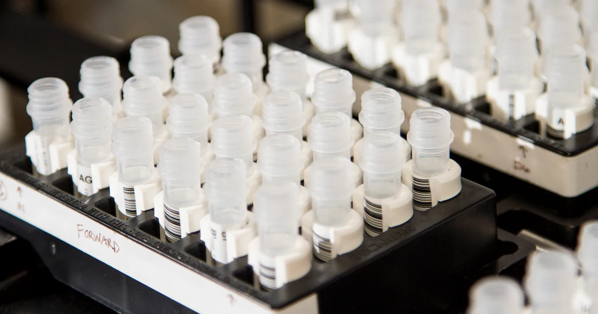 Peptides injections research vials in lyophilized powder form